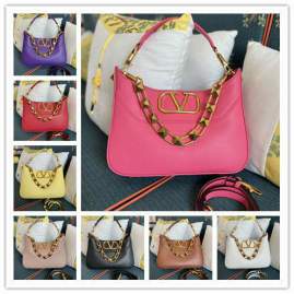 Picture of Valentino Handbags _SKUfw124531113fw